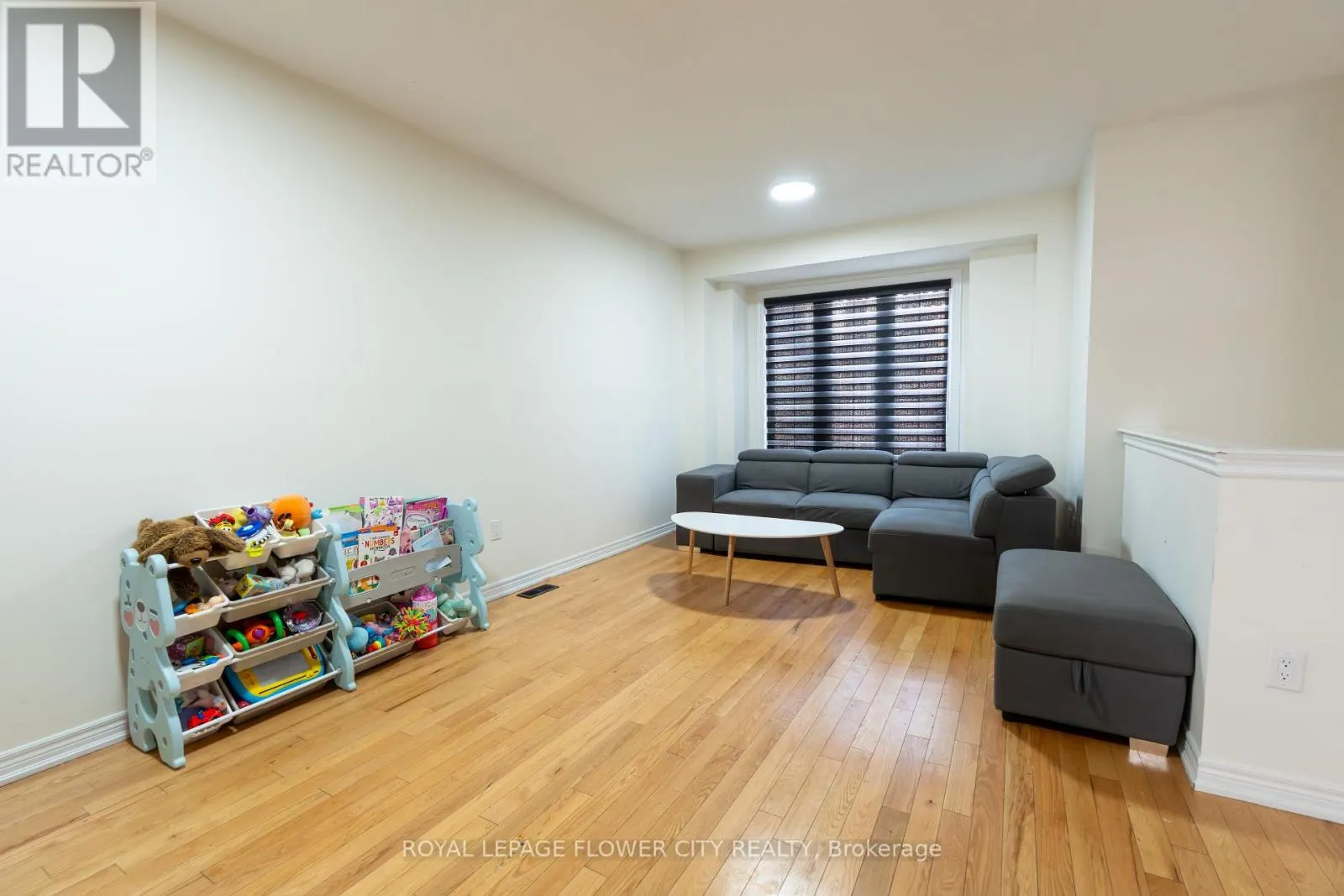 15 SEA DRIFTER CRESCENT