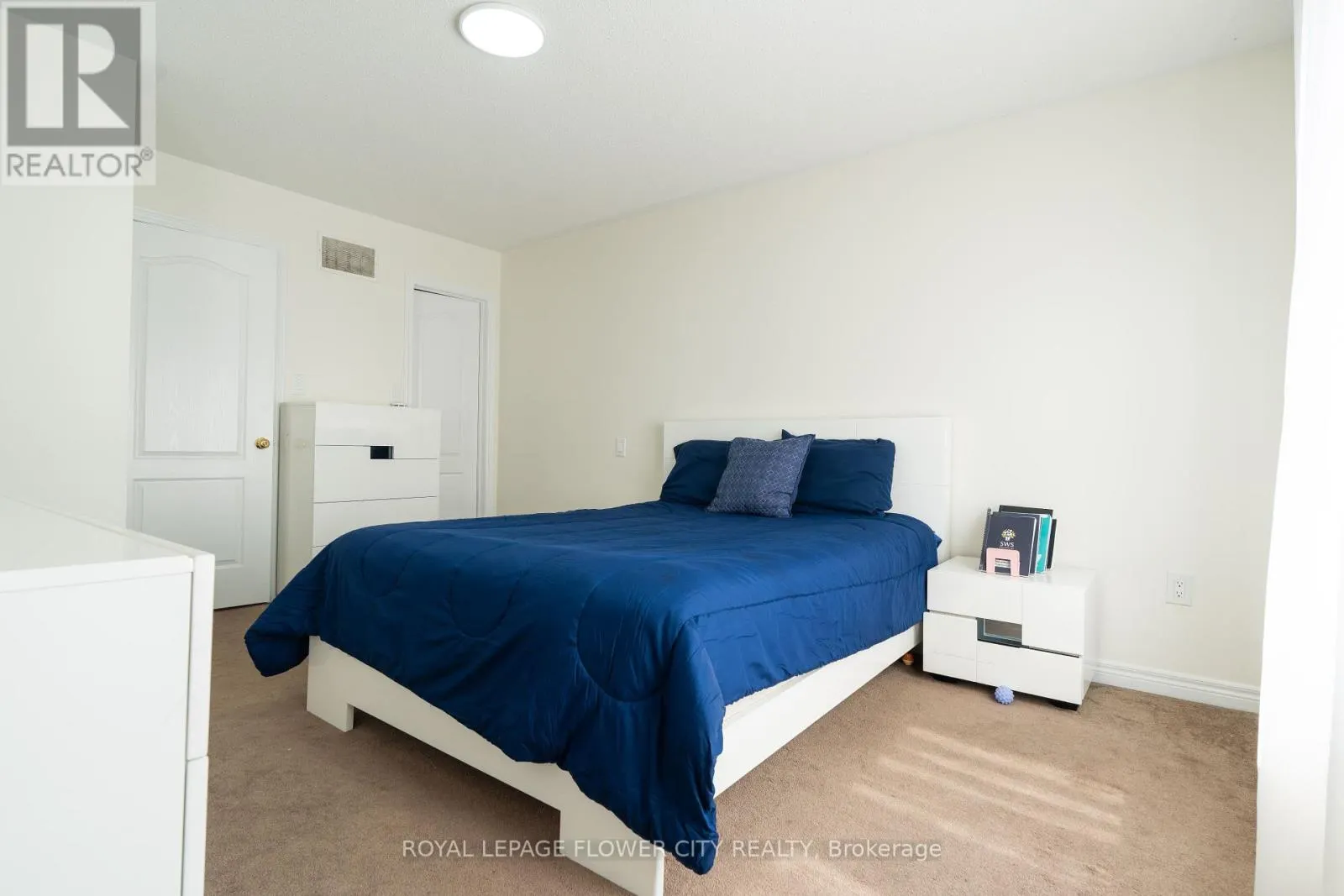 15 SEA DRIFTER CRESCENT