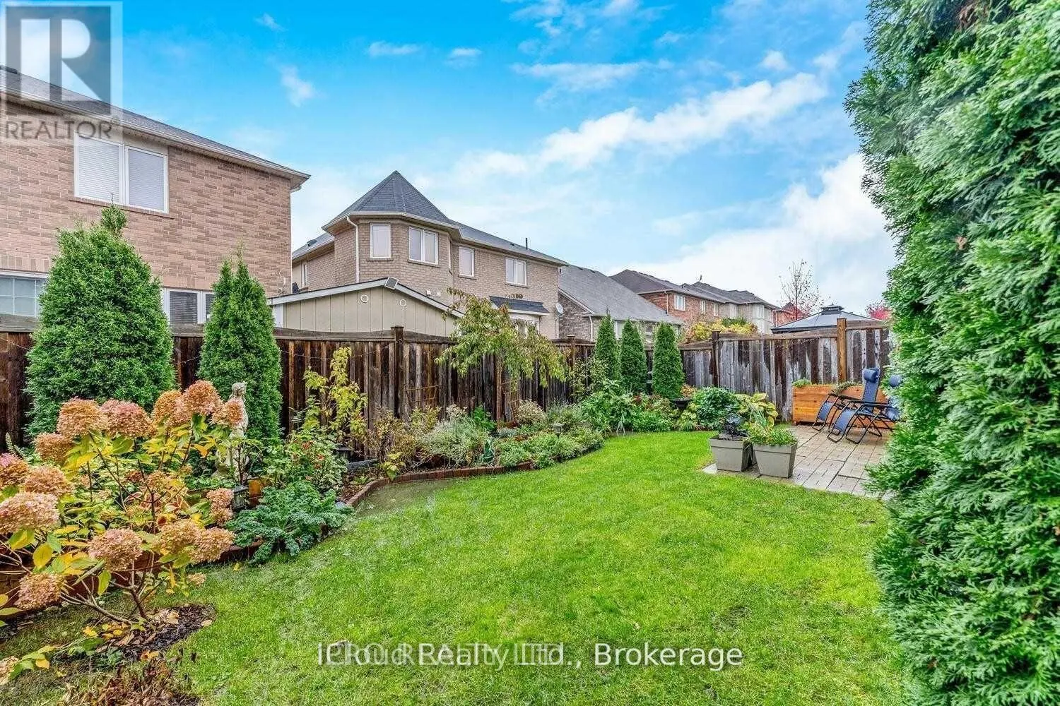 883 PICKERSGILL CRESCENT