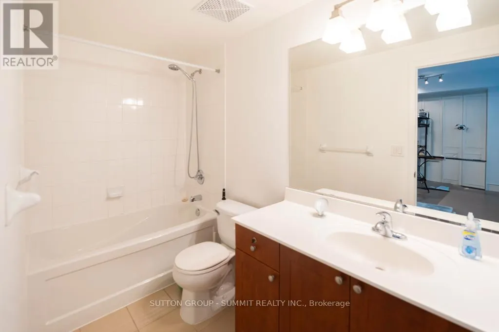 608 - 385 PRINCE OF WALES DRIVE