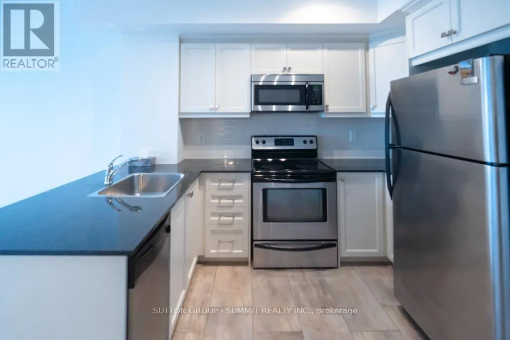 608 - 385 PRINCE OF WALES DRIVE