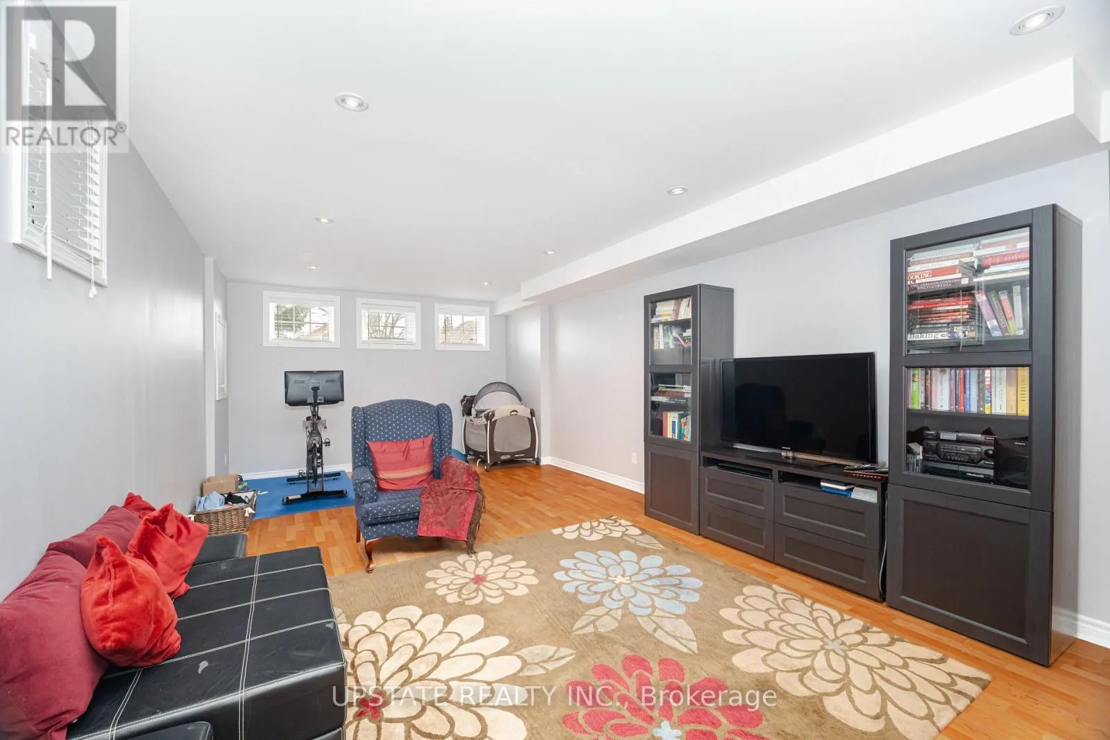 14 KIRKWOOD CRESCENT