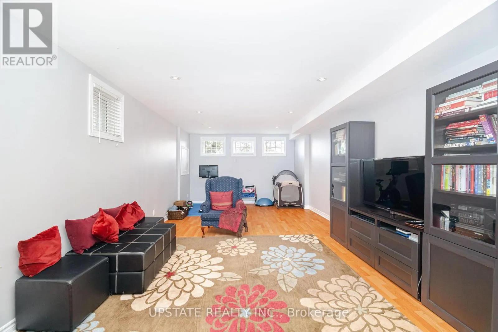 14 KIRKWOOD CRESCENT