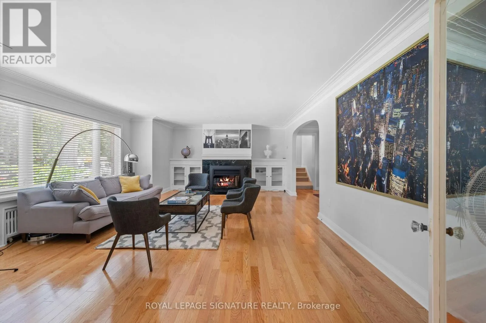 2234 GORDON DRIVE
