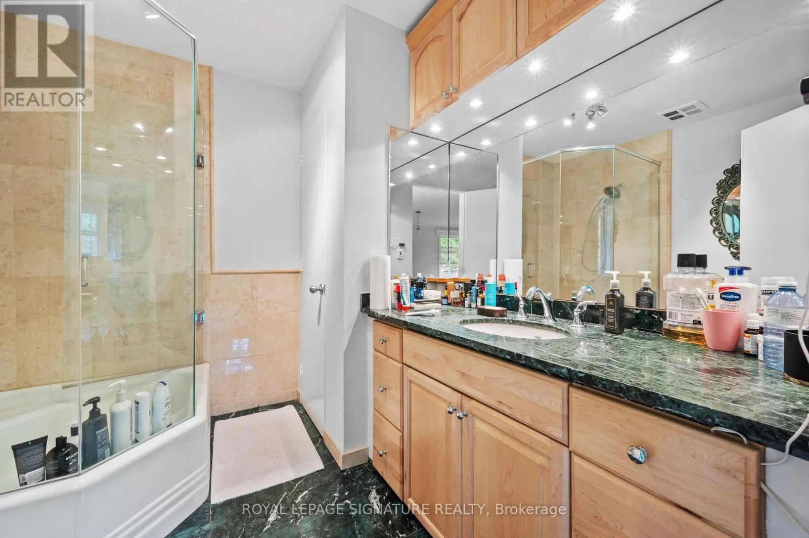 2234 GORDON DRIVE
