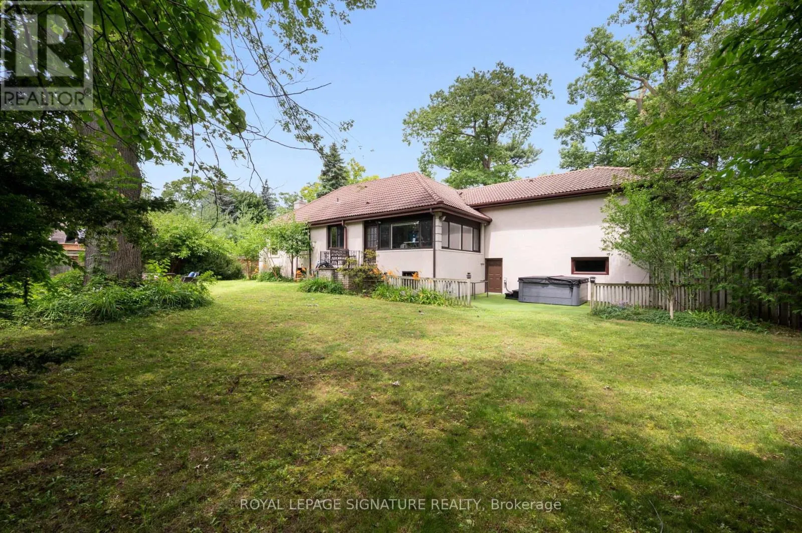 2234 GORDON DRIVE