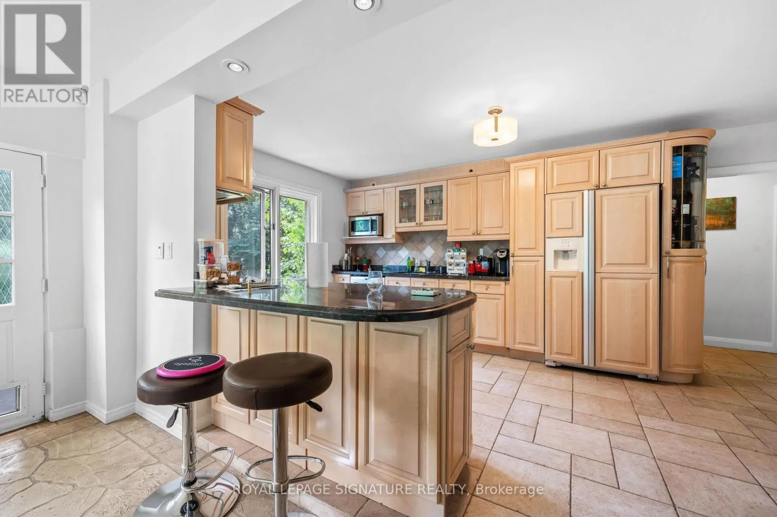 2234 GORDON DRIVE