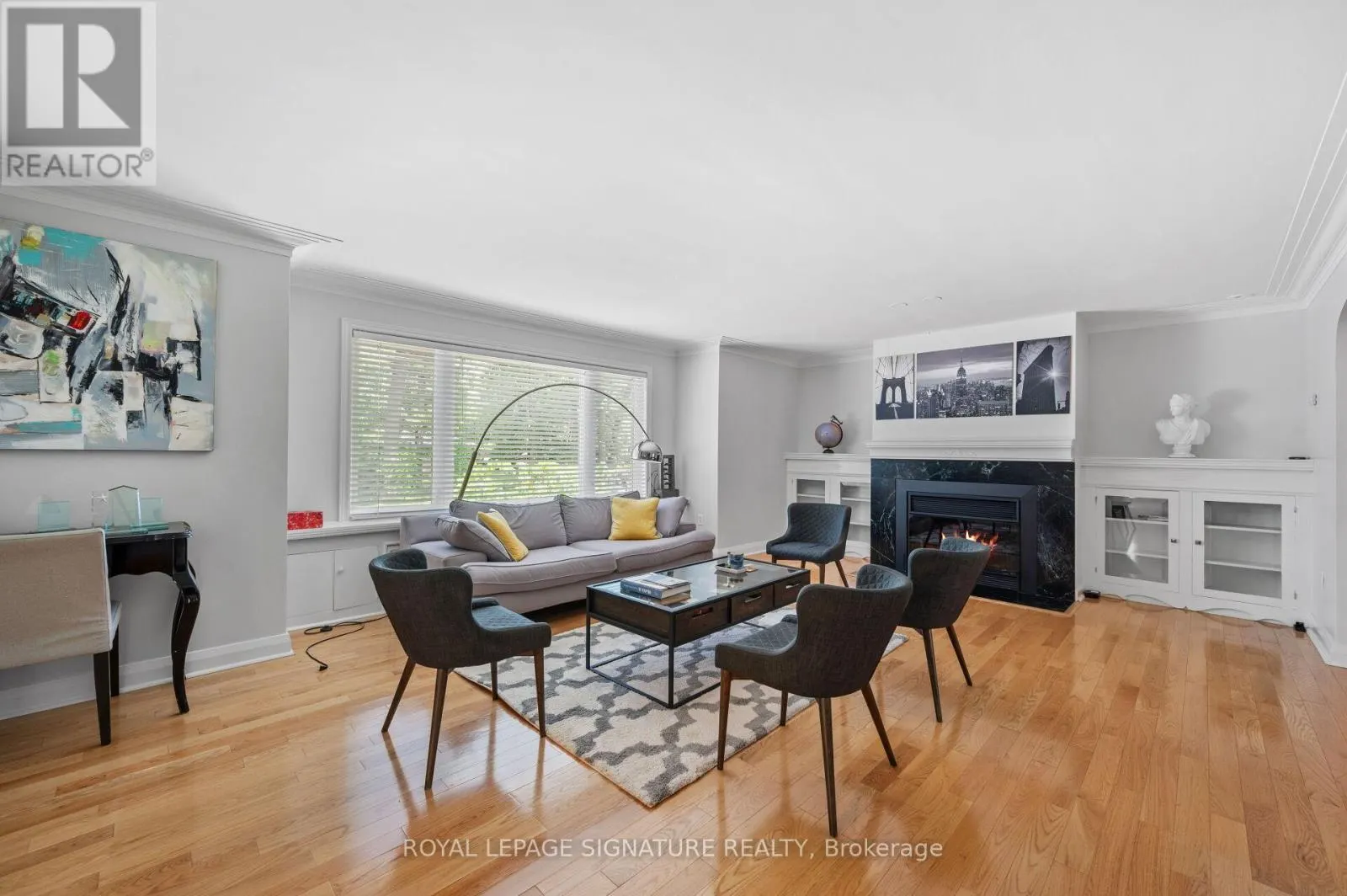 2234 GORDON DRIVE