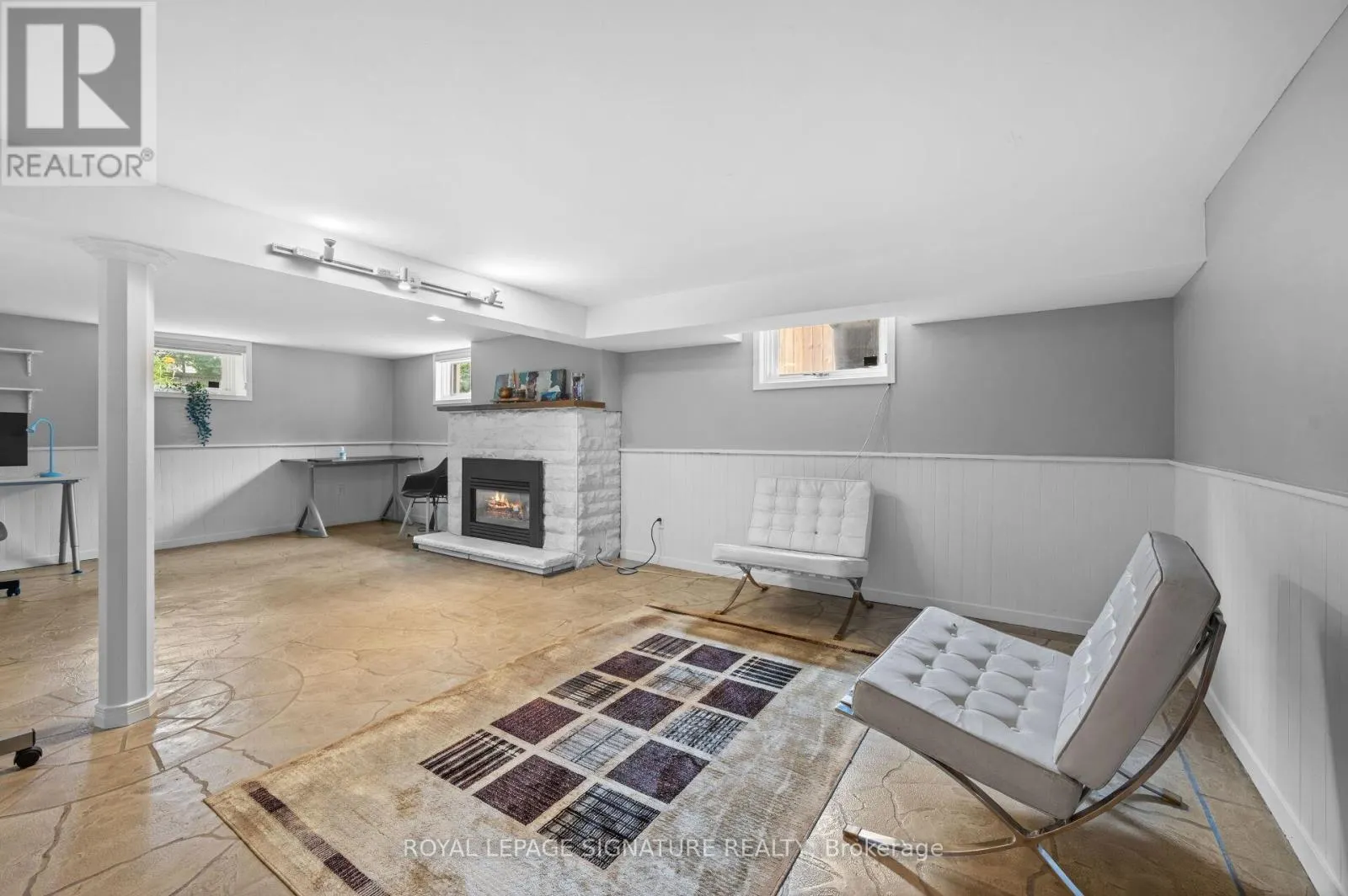 2234 GORDON DRIVE