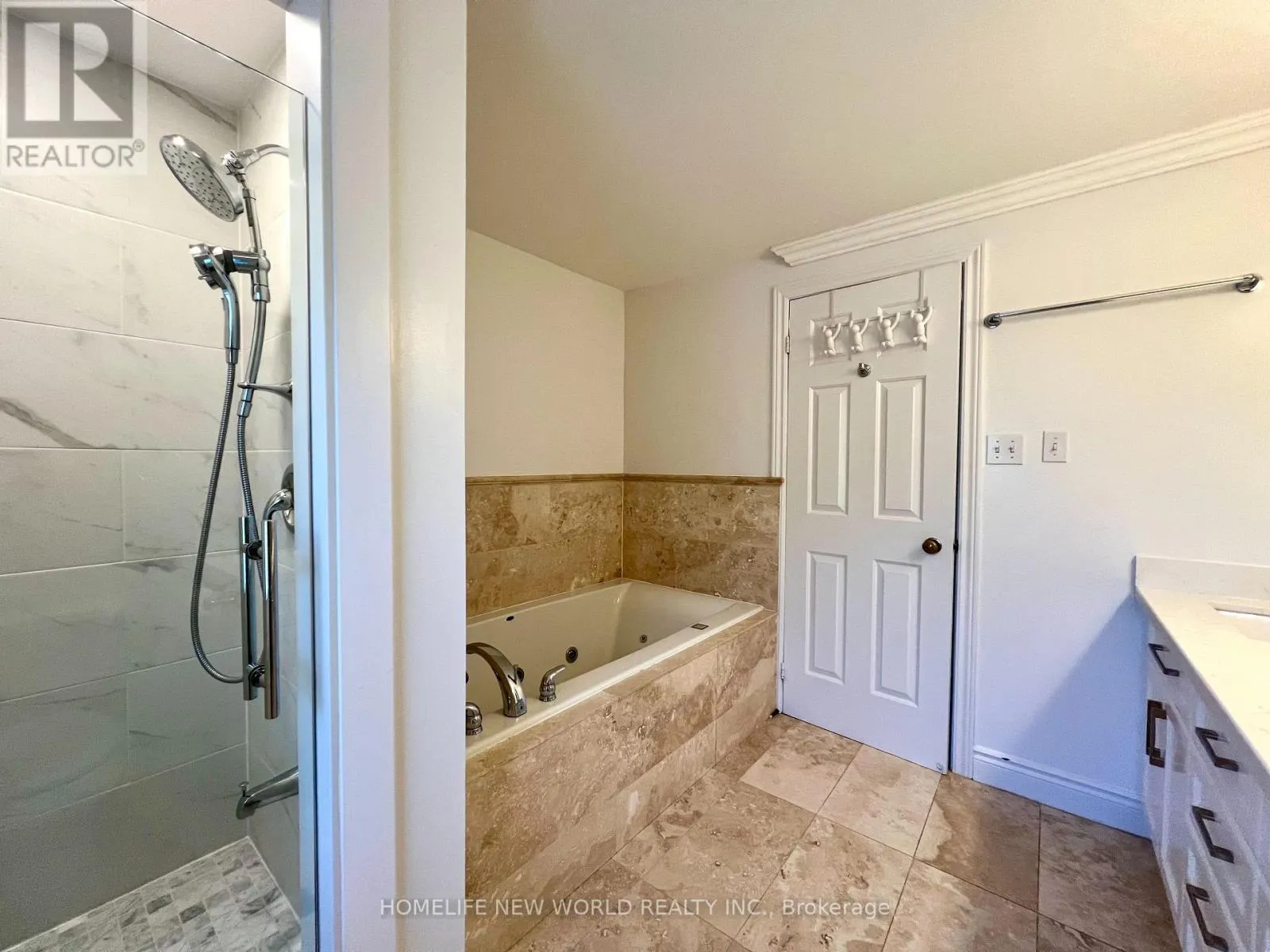 3957 RENFREW CRESCENT
