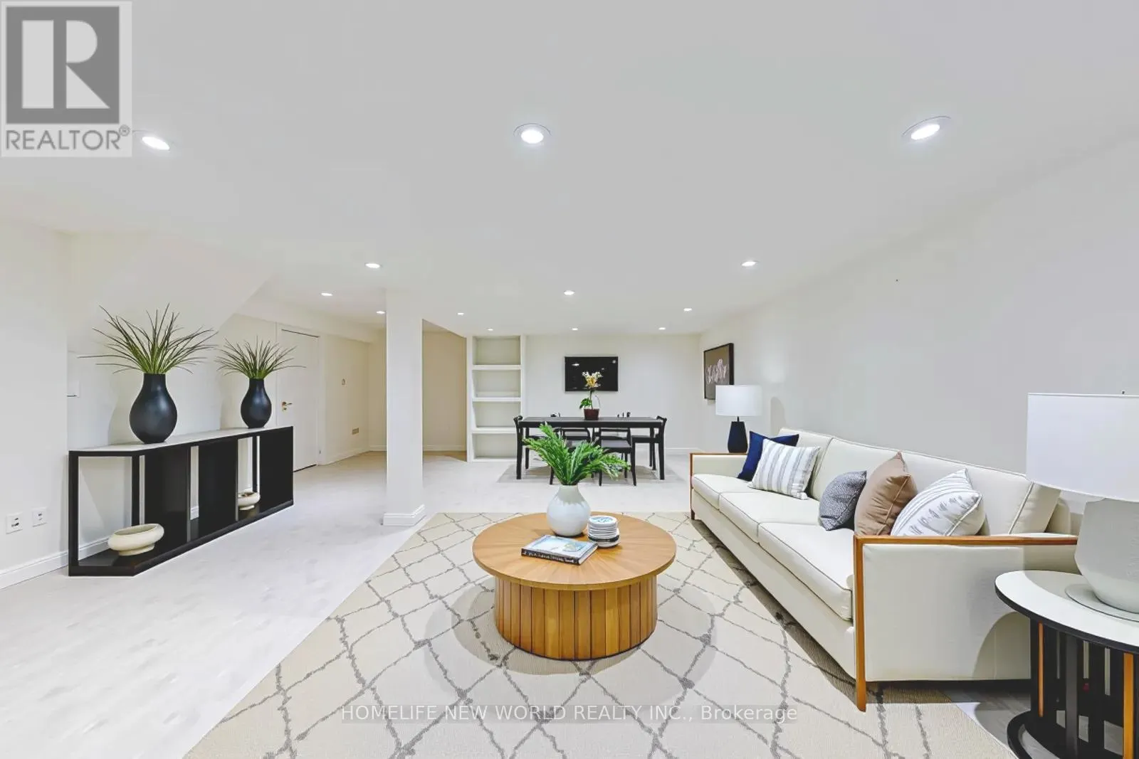 3957 RENFREW CRESCENT