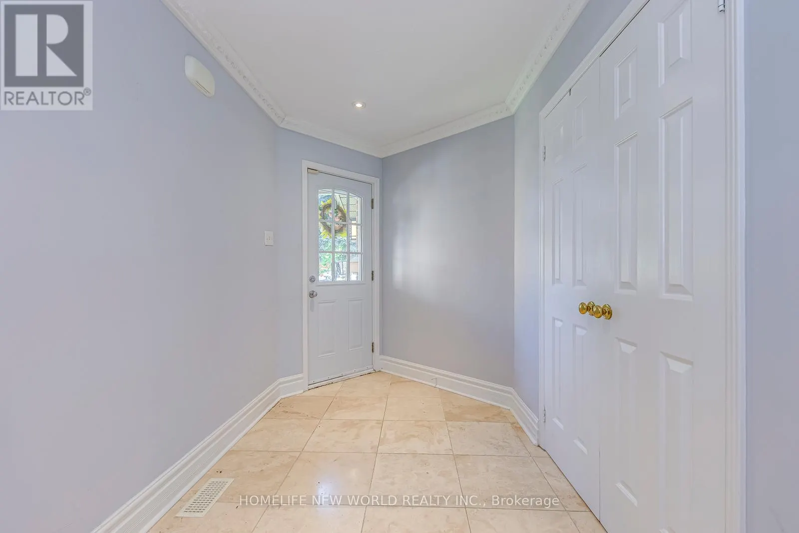 3957 RENFREW CRESCENT