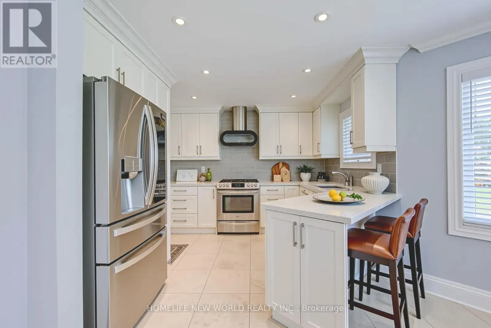 3957 RENFREW CRESCENT