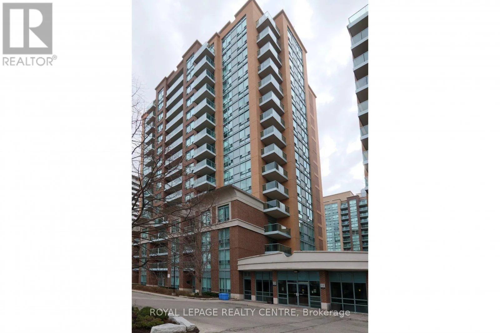 1604 - 15 MICHAEL POWER PLACE