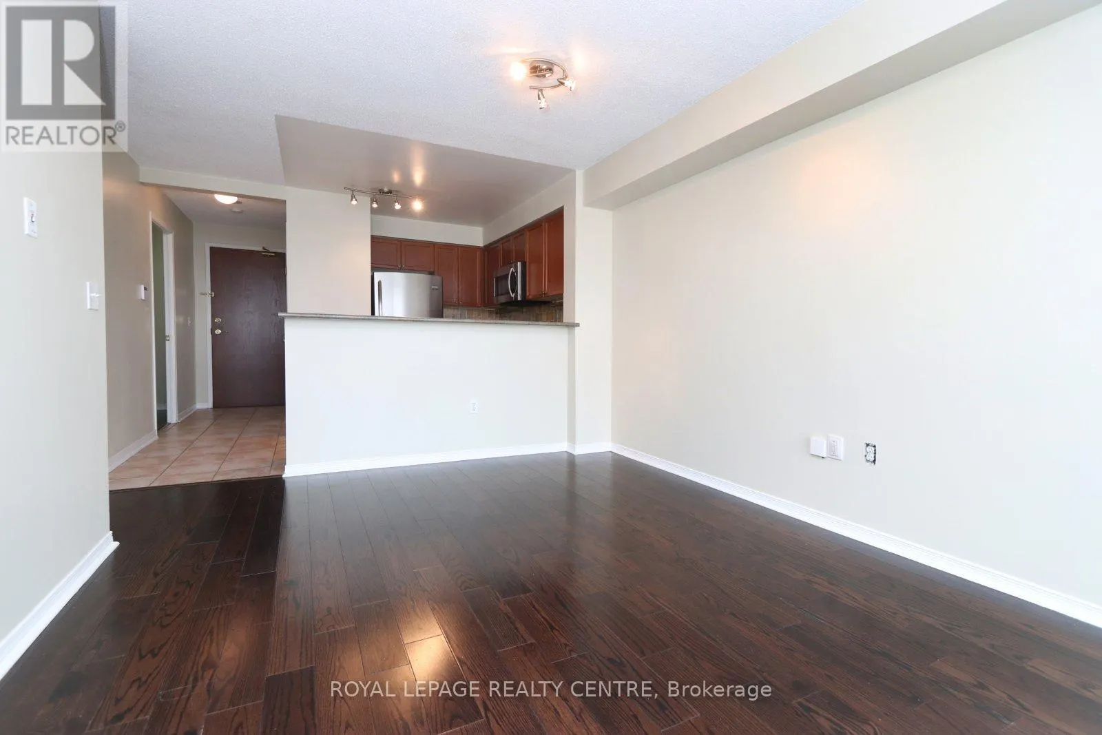 1604 - 15 MICHAEL POWER PLACE