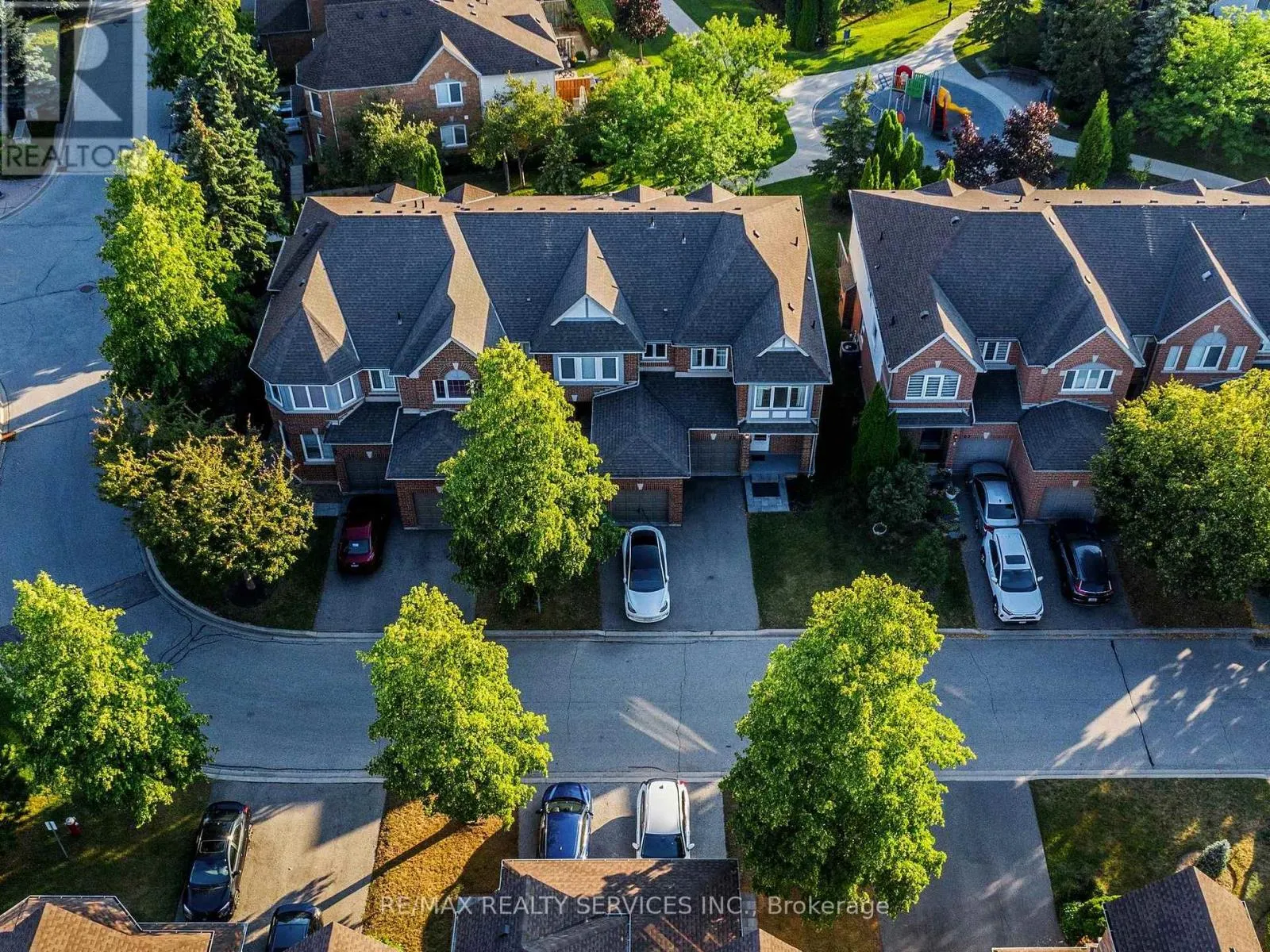 96 - 5230 GLEN ERIN DRIVE