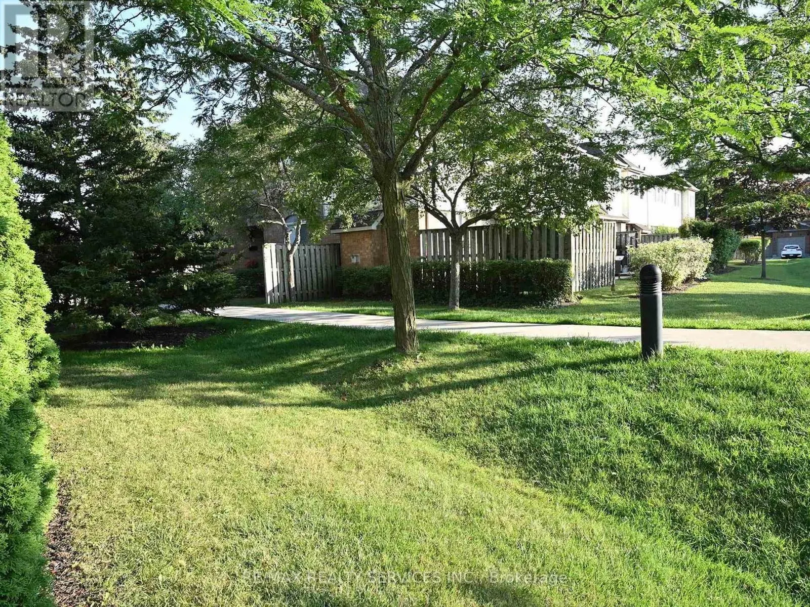 96 - 5230 GLEN ERIN DRIVE