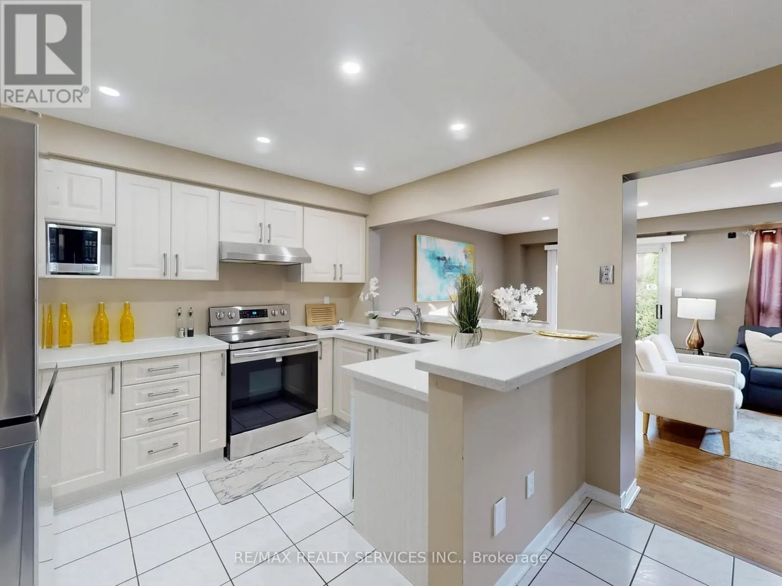 96 - 5230 GLEN ERIN DRIVE