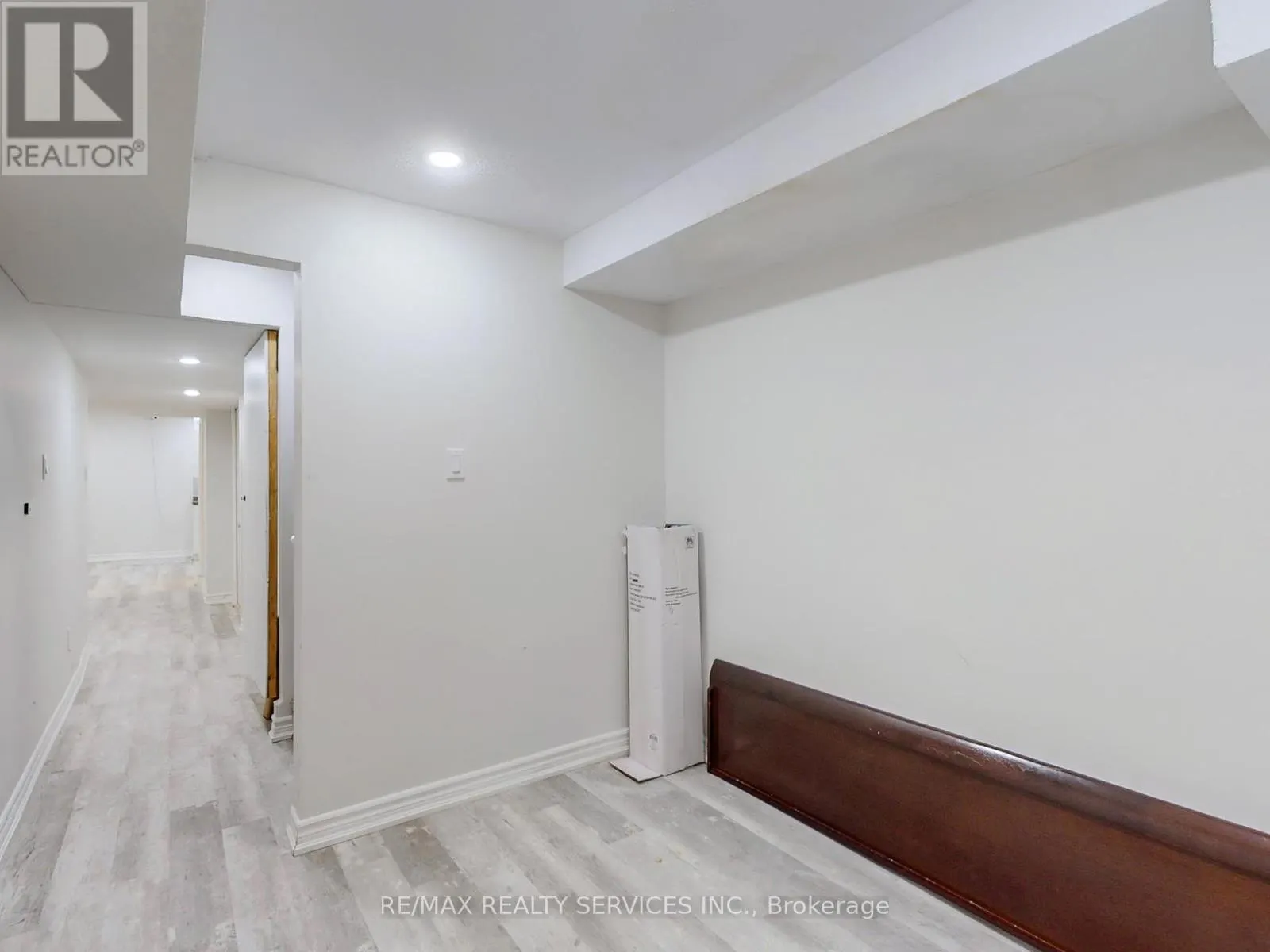 96 - 5230 GLEN ERIN DRIVE