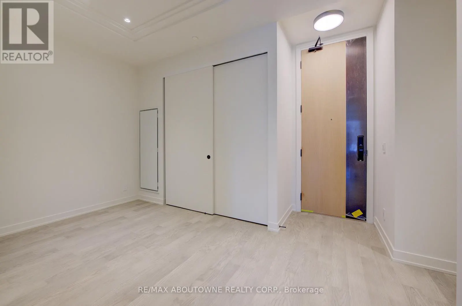 314 - 123 MAURICE DRIVE