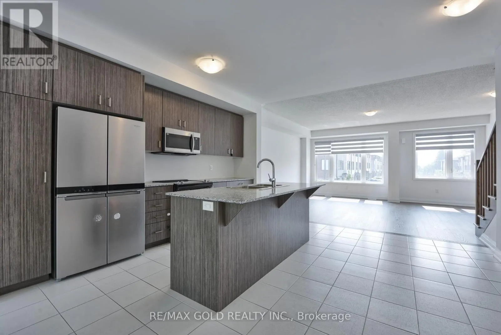 48 WINDTREE WAY