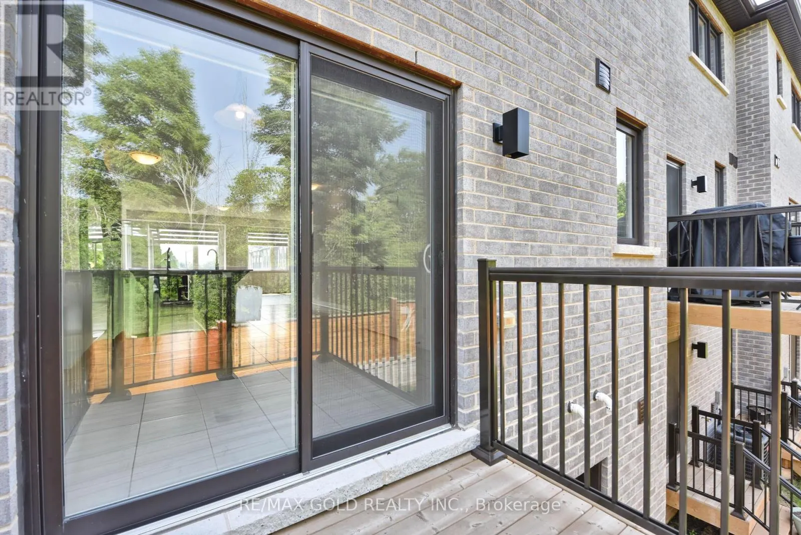 48 WINDTREE WAY