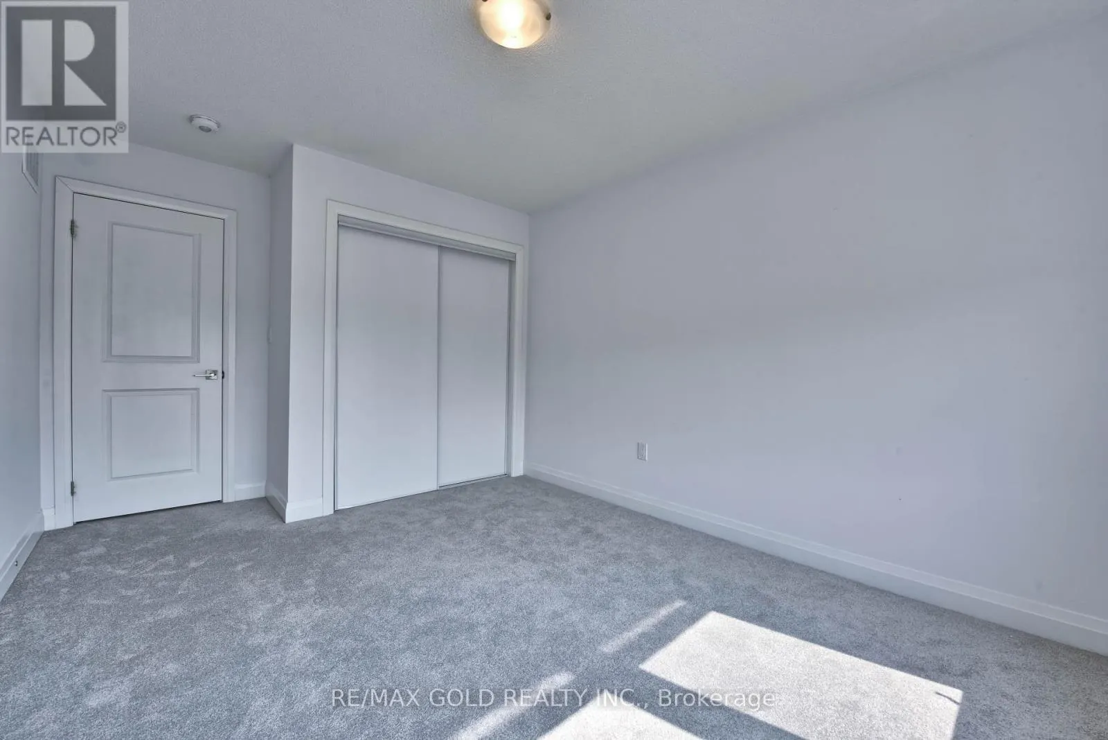 48 WINDTREE WAY