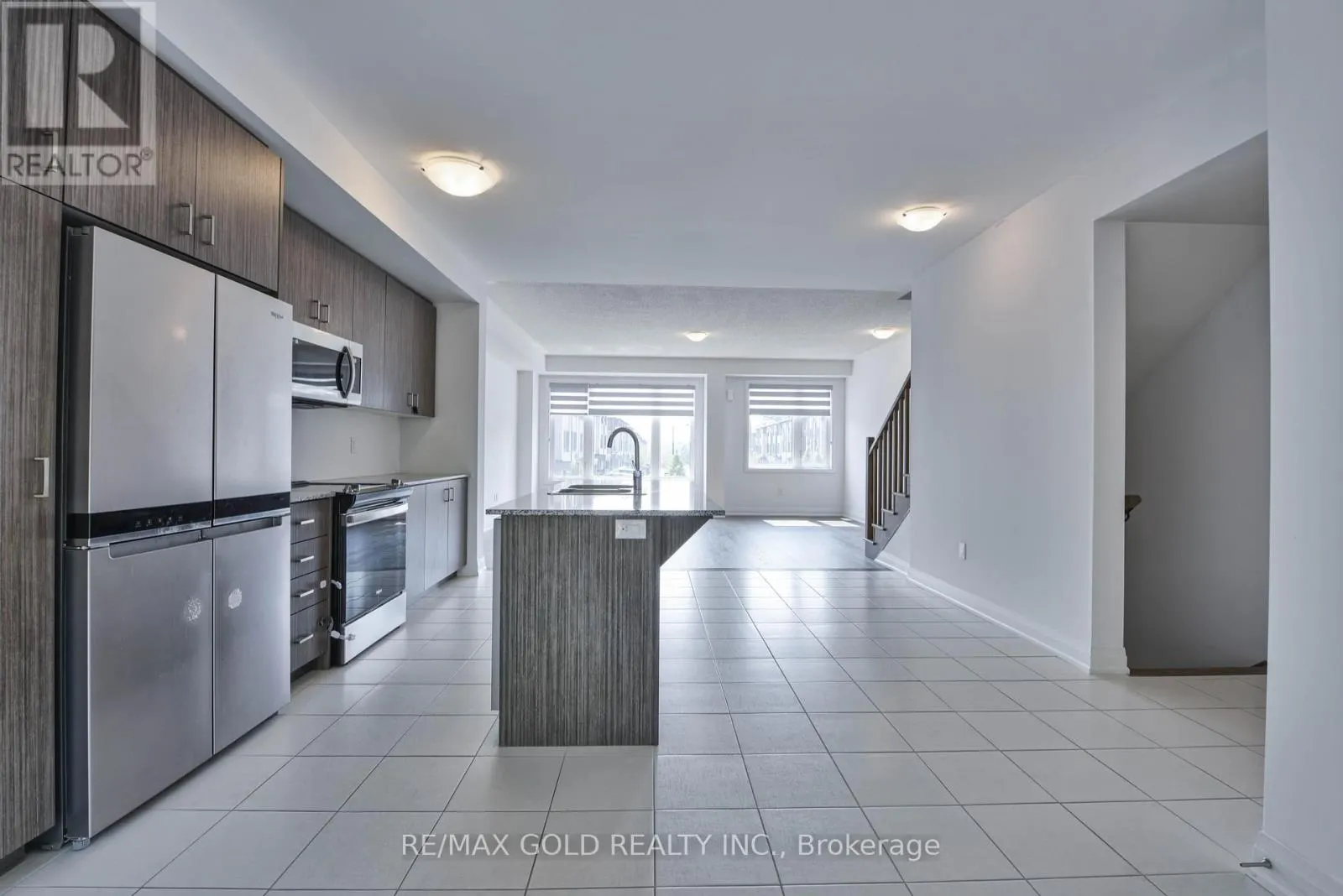 48 WINDTREE WAY