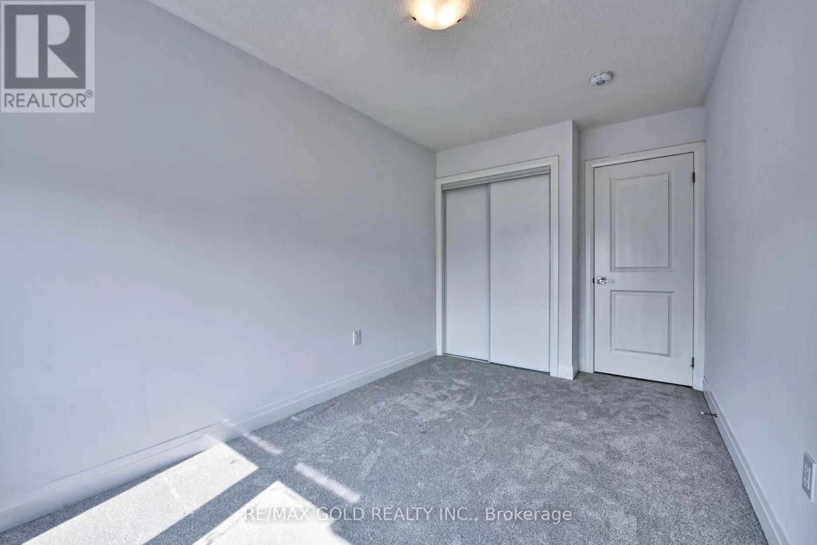 48 WINDTREE WAY