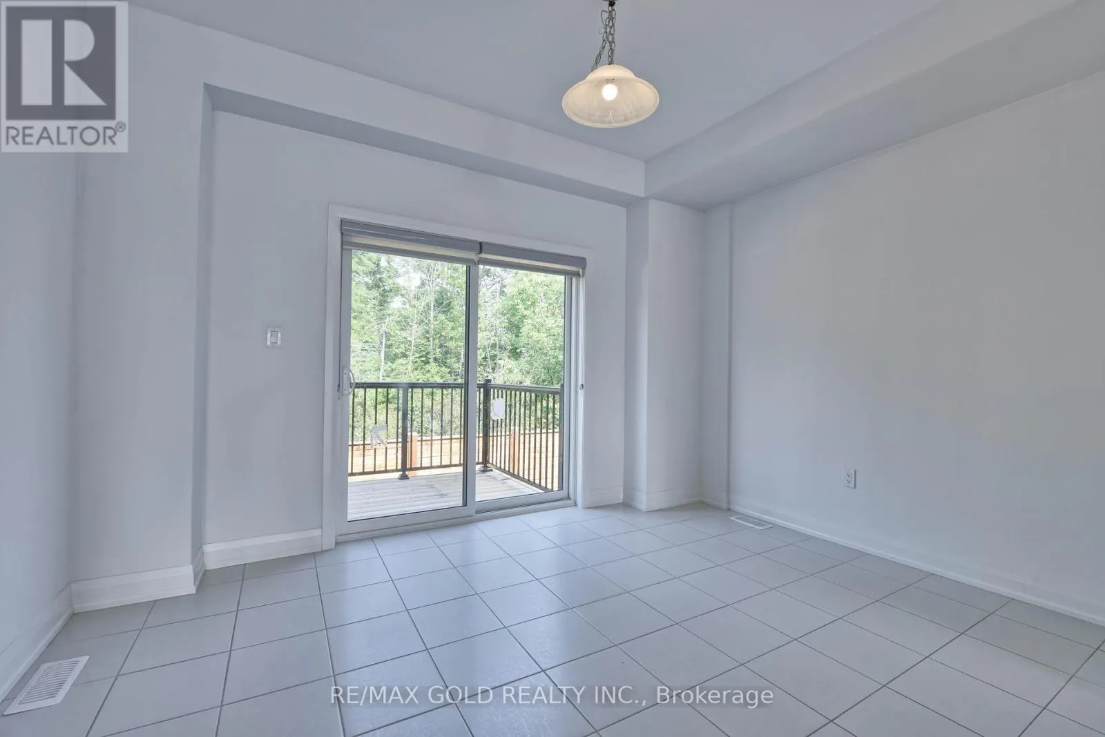 48 WINDTREE WAY