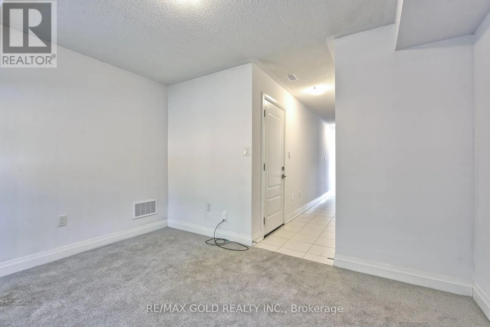 48 WINDTREE WAY