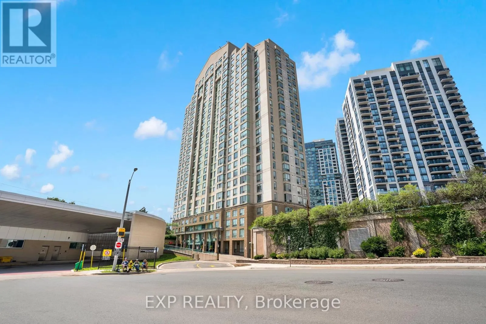 1001 - 101 SUBWAY CRESCENT
