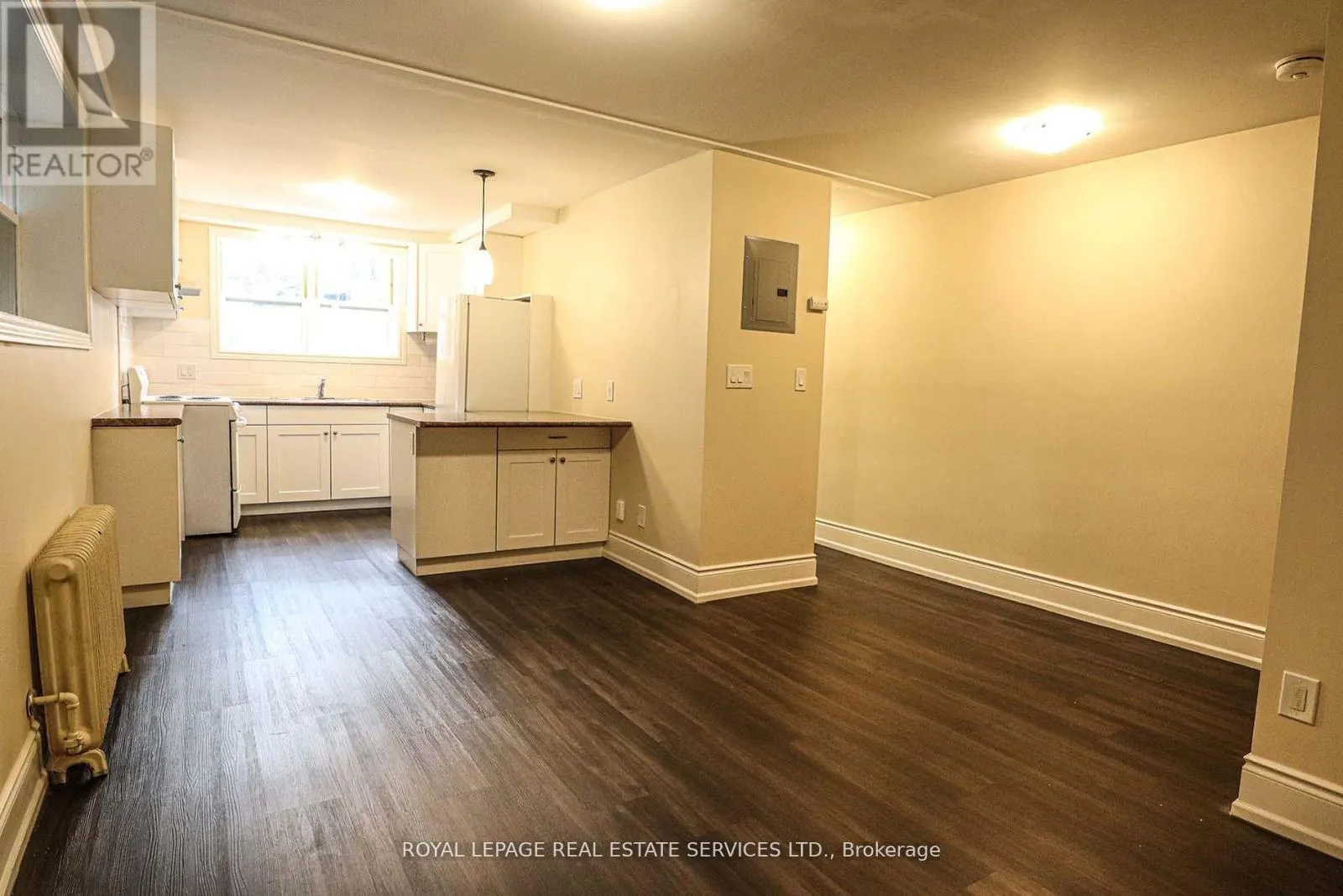 #1 - 61 THIRD STREET