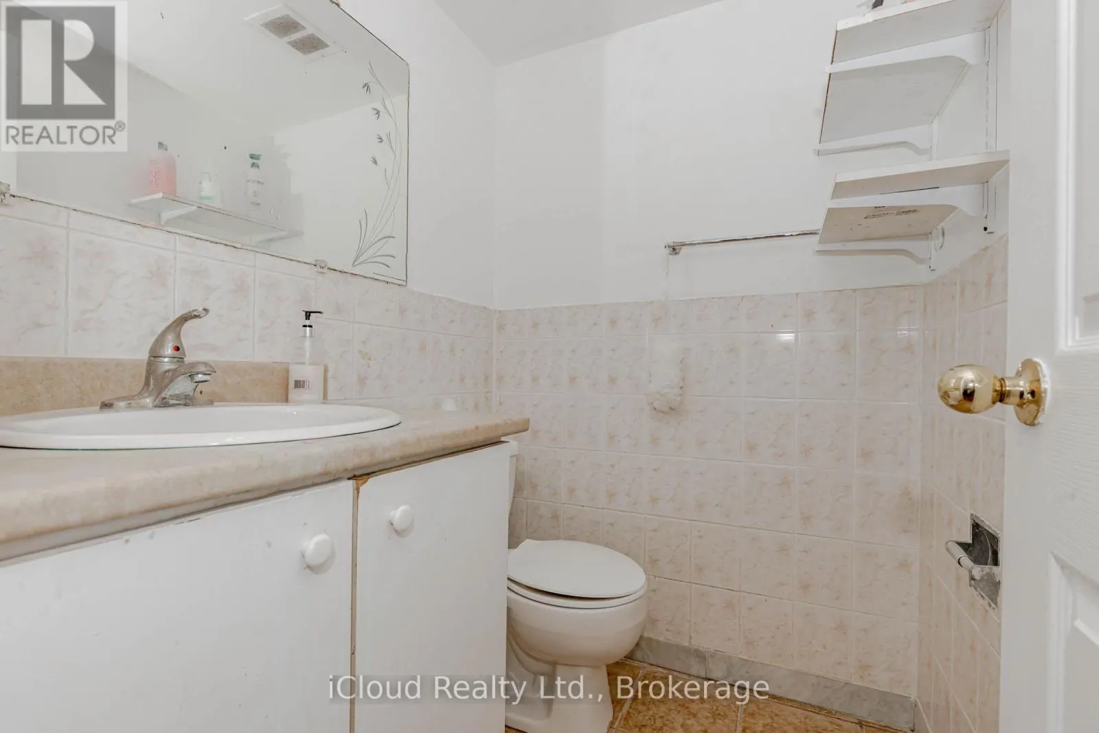 103 - 3555 DERRY ROAD E
