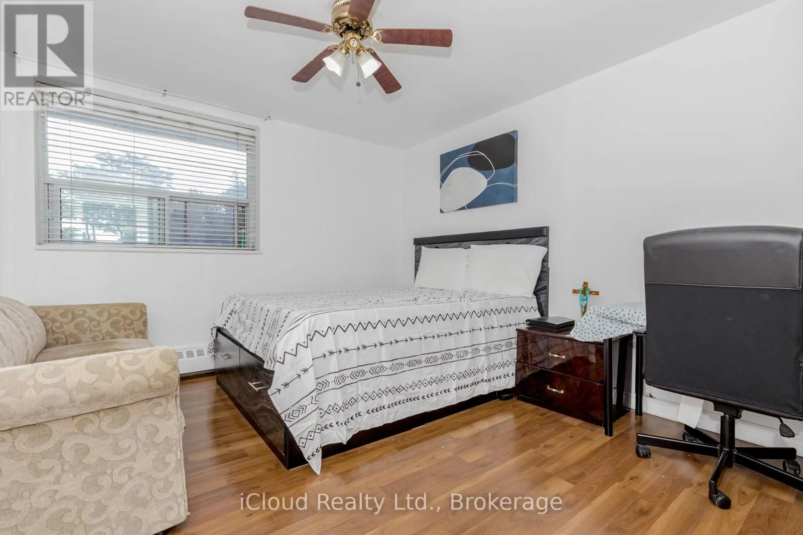 103 - 3555 DERRY ROAD E