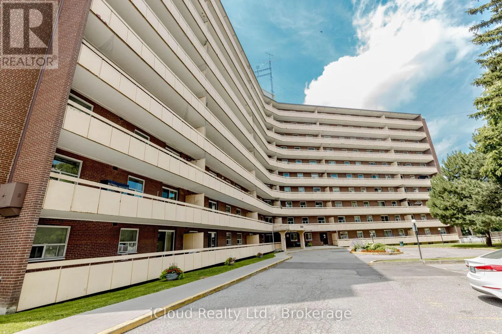 103 - 3555 DERRY ROAD E