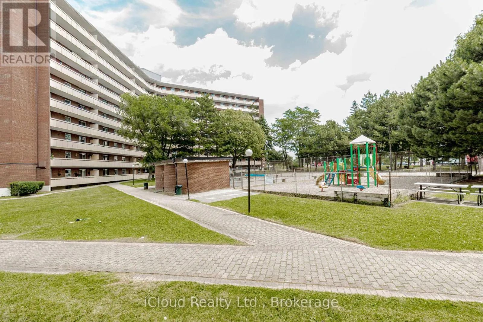 103 - 3555 DERRY ROAD E