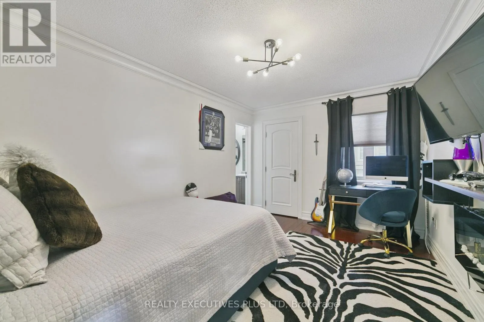 4649 SIMMONS ROAD