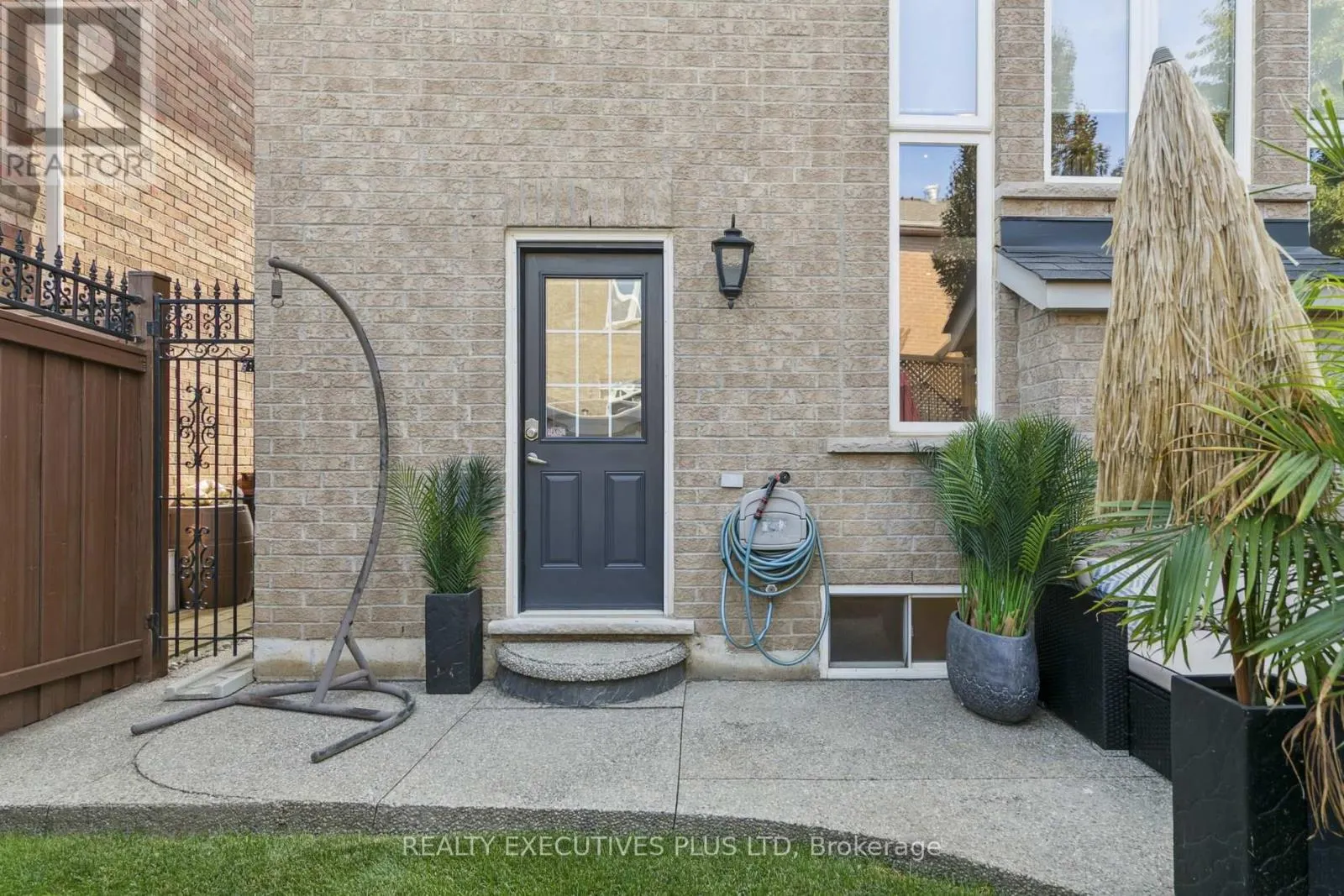 4649 SIMMONS ROAD