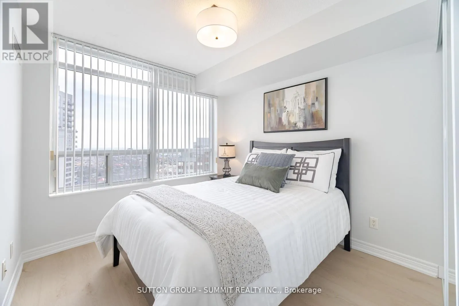 2310 - 310 BURNHAMTHORPE ROAD W