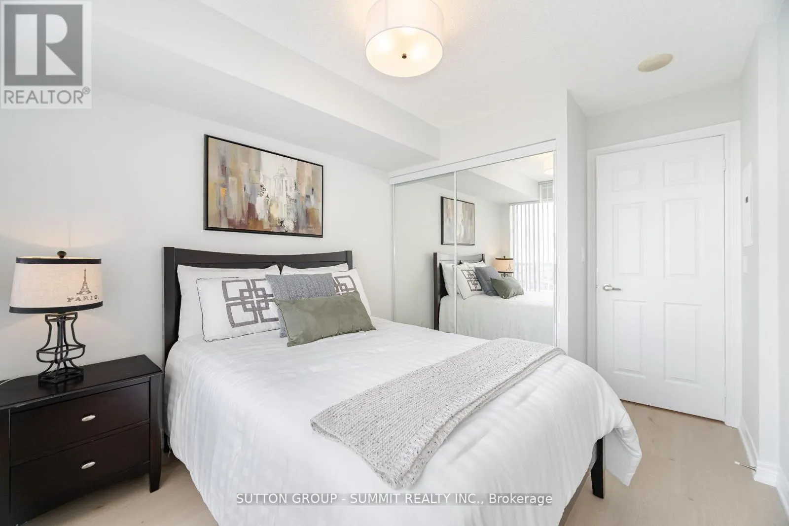 2310 - 310 BURNHAMTHORPE ROAD W