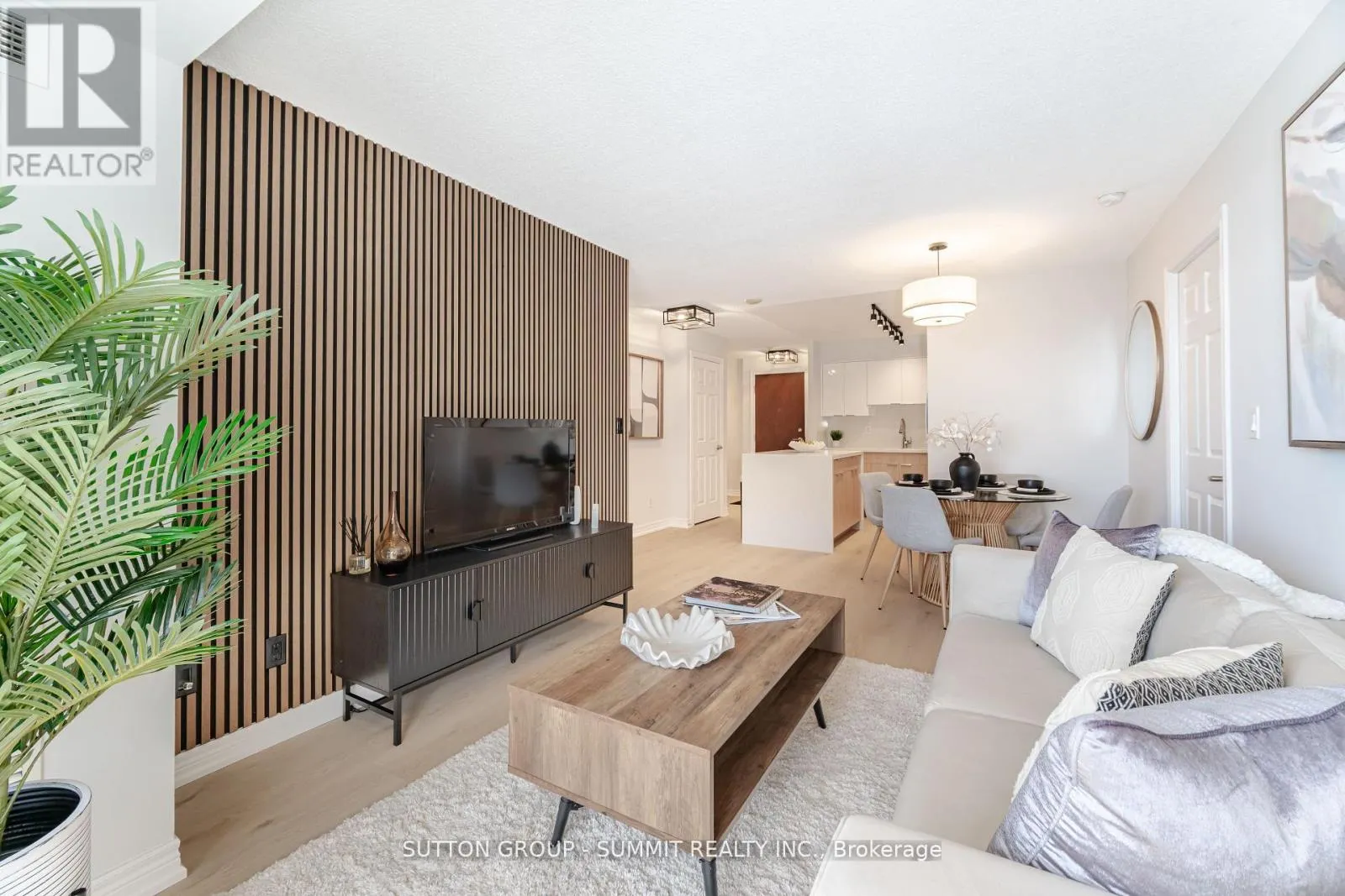 2310 - 310 BURNHAMTHORPE ROAD W