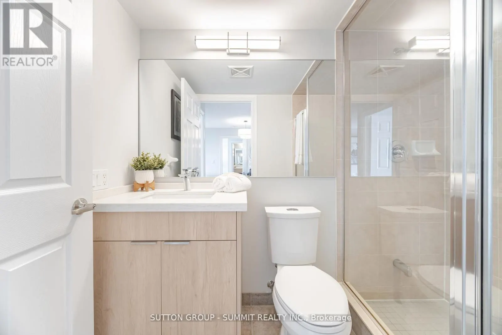 2310 - 310 BURNHAMTHORPE ROAD W
