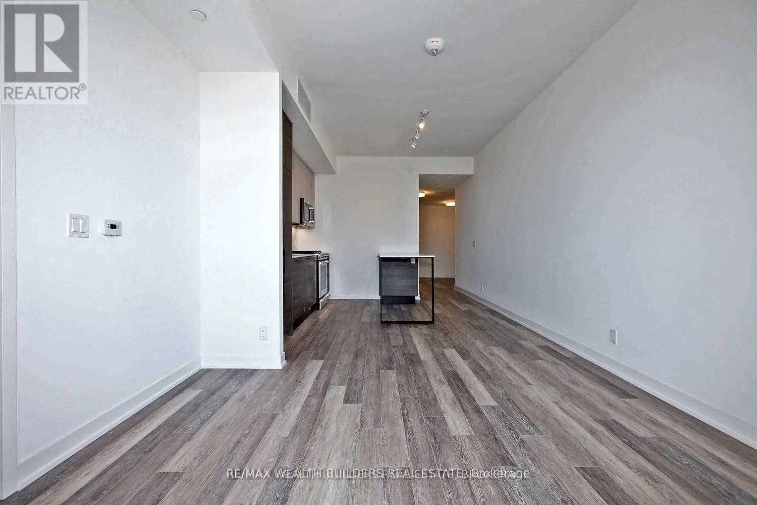 511 - 2118 BLOOR STREET W
