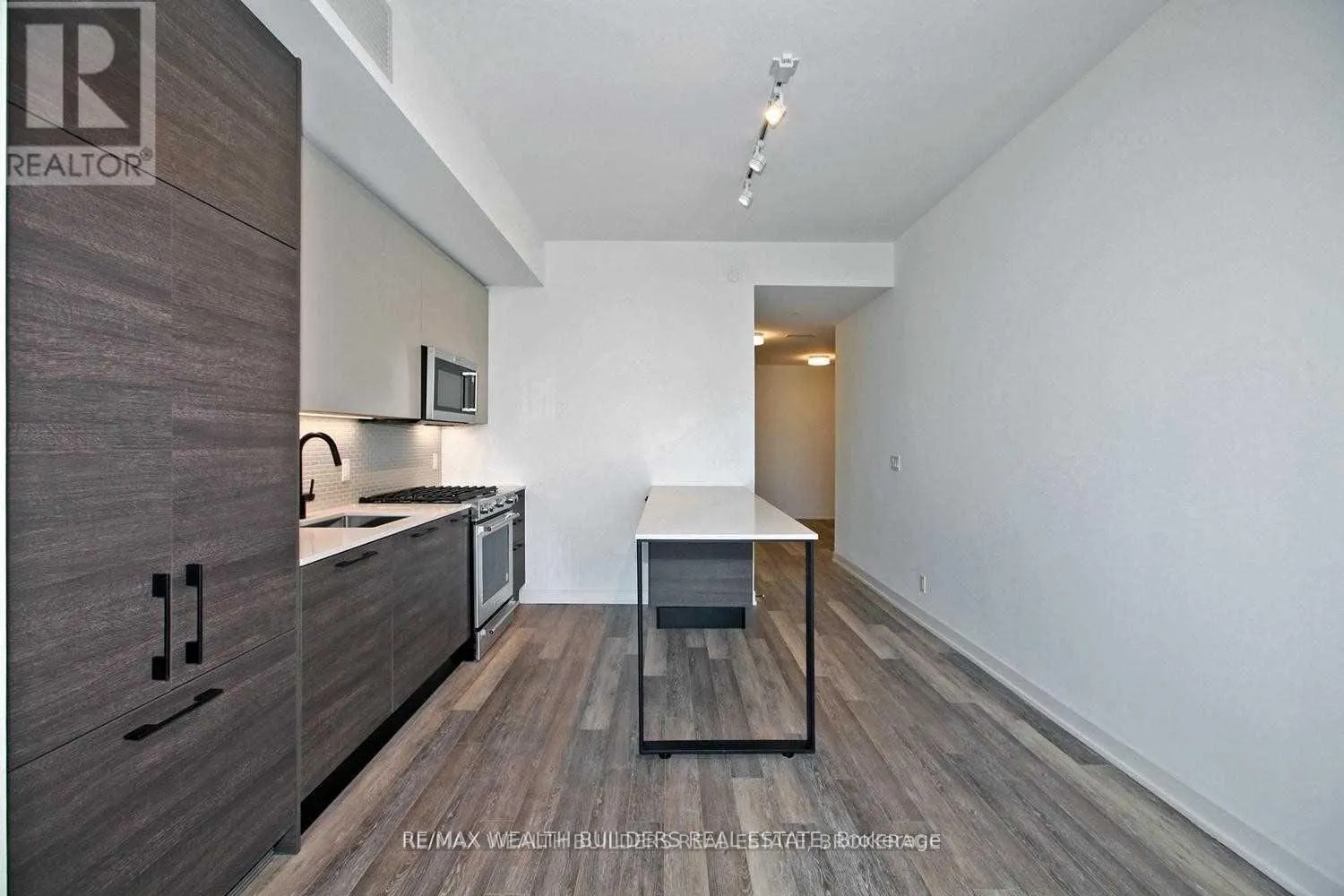 511 - 2118 BLOOR STREET W