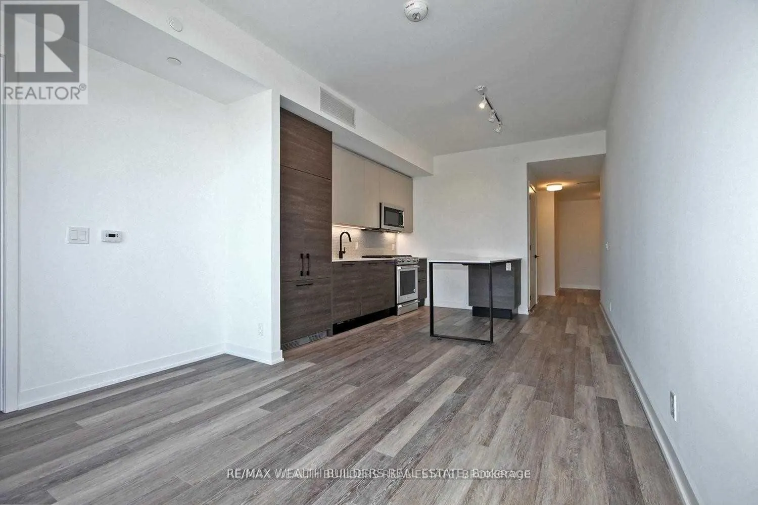 511 - 2118 BLOOR STREET W