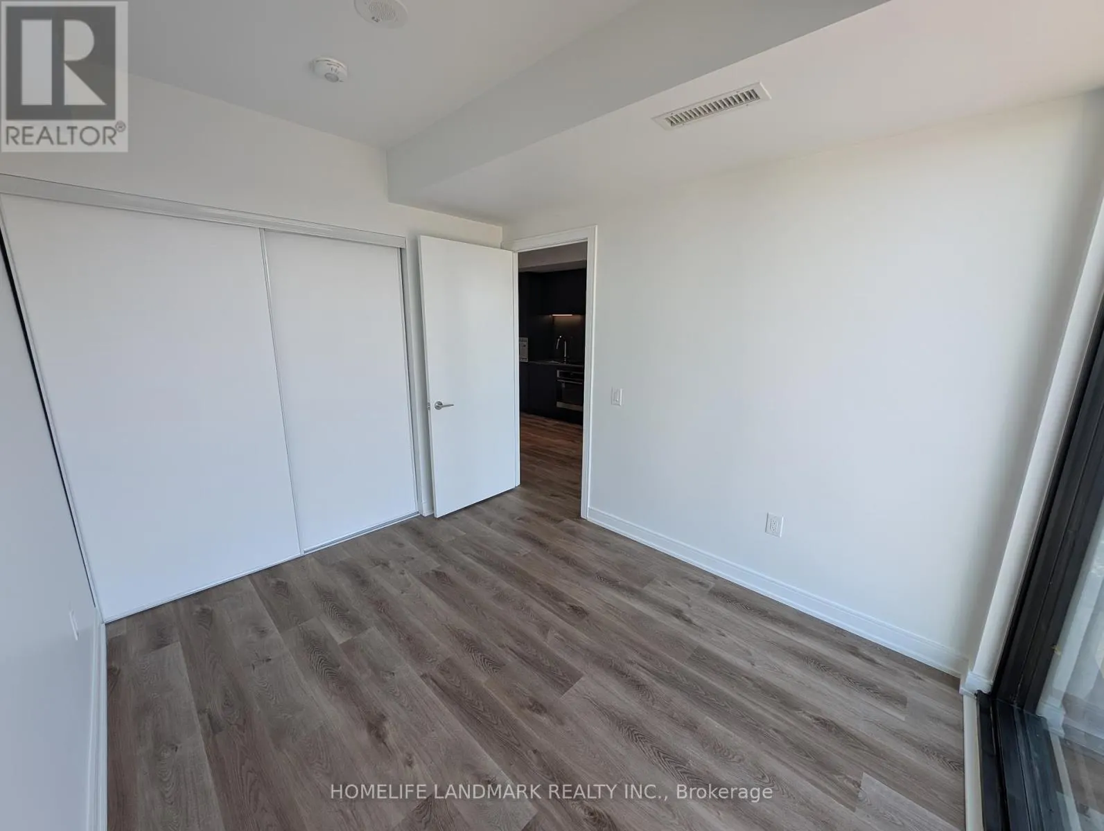 1109 - 3009 NOVAR ROAD