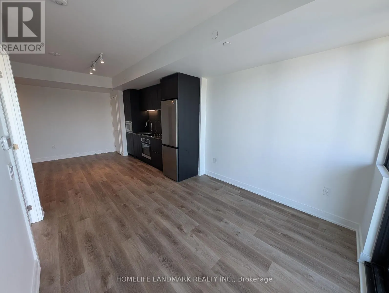 1109 - 3009 NOVAR ROAD