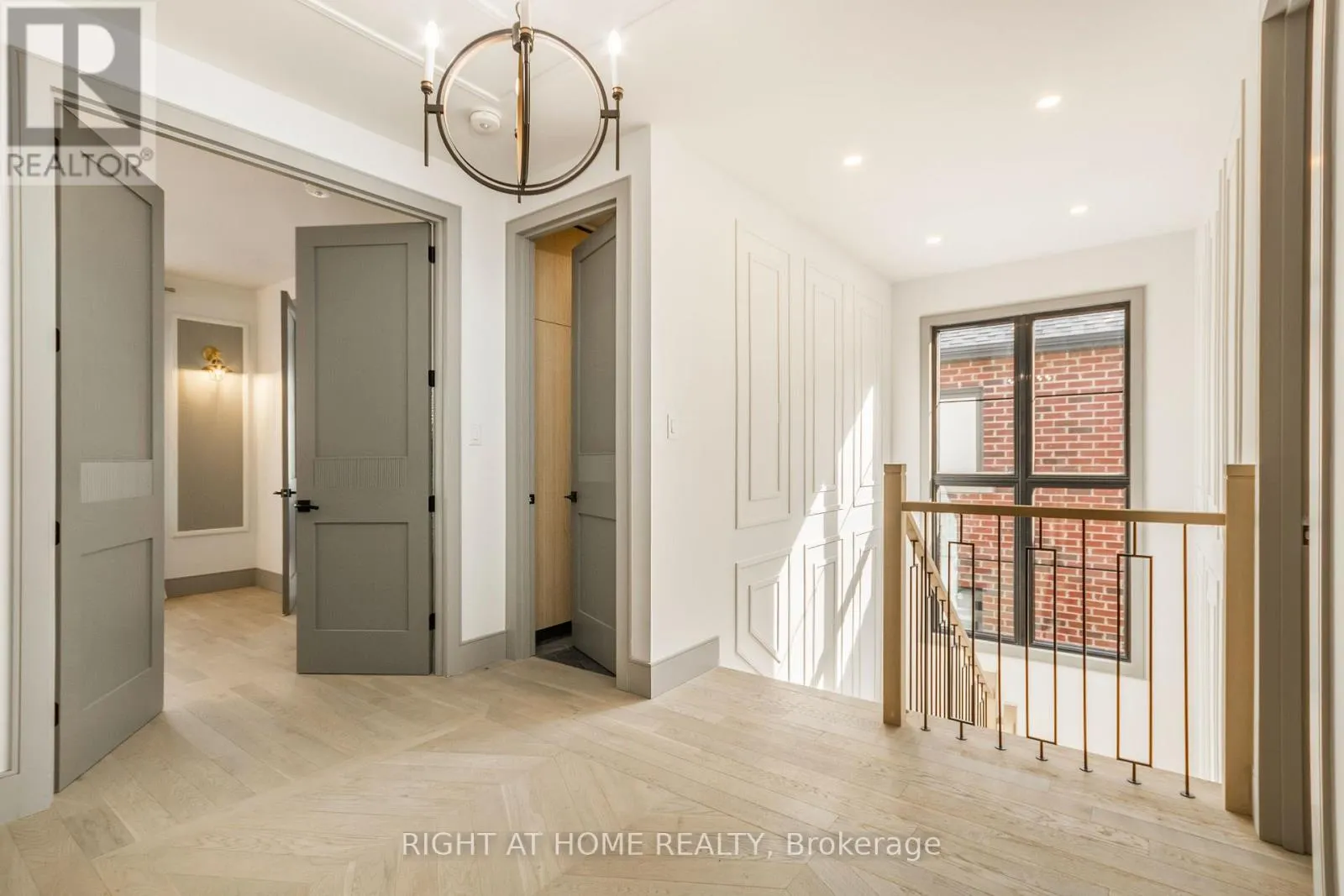118 MARTIN GROVE ROAD