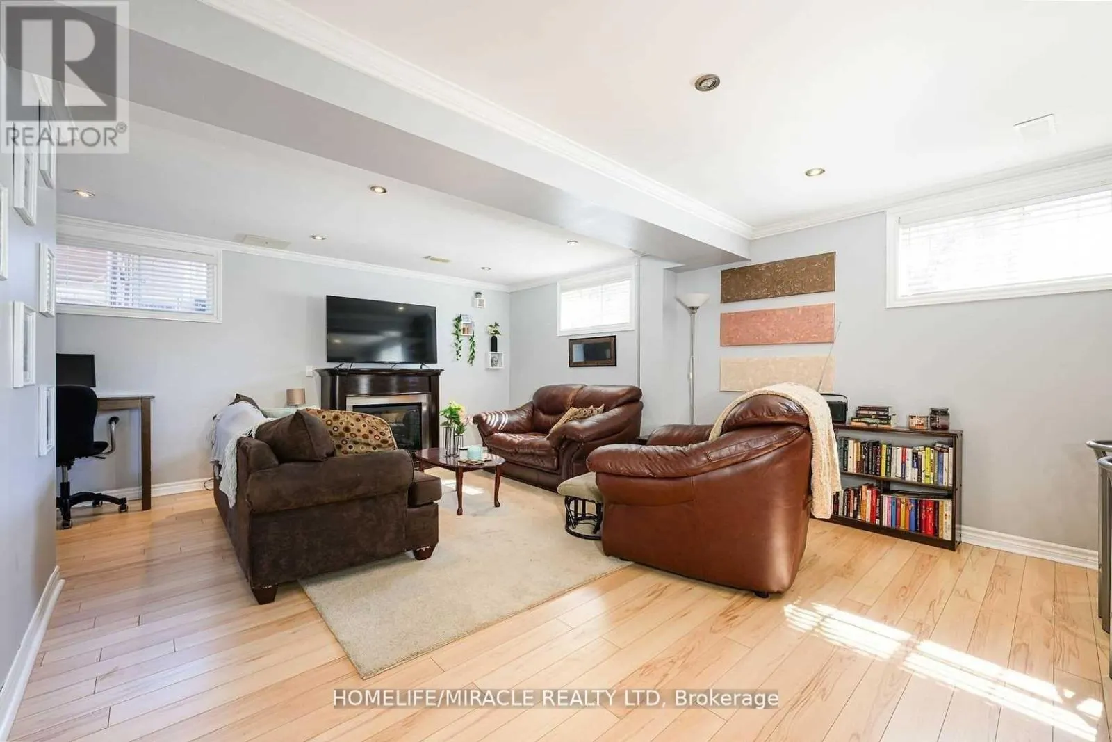 (BSMT.) - 1 LADYWOOD CRESCENT